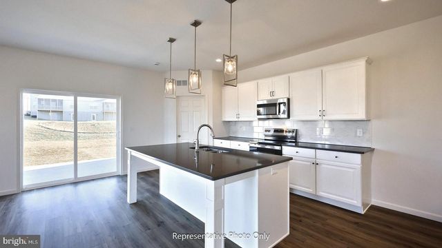 47 CANTERBURY LN, Annville, PA 17003