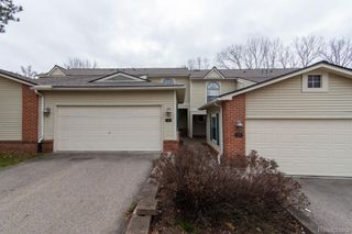 5762 DRAKE HOLLOW Drive W, West Bloomfield Charter Township, MI 48322