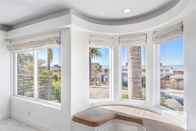 204 N Poinsettia, Manhattan Beach, CA 90266