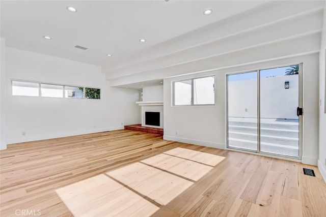 204 N Poinsettia, Manhattan Beach, CA 90266