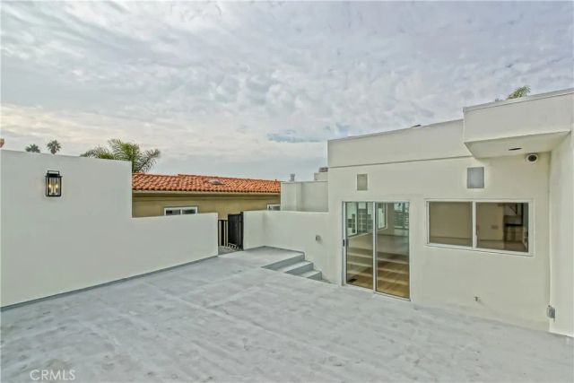 204 N Poinsettia, Manhattan Beach, CA 90266