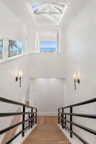 204 N Poinsettia, Manhattan Beach, CA 90266