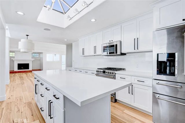 204 N Poinsettia, Manhattan Beach, CA 90266