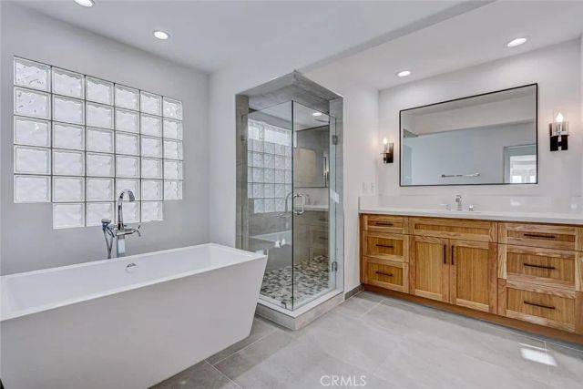 204 N Poinsettia, Manhattan Beach, CA 90266