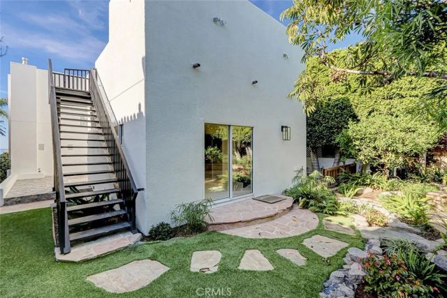 204 N Poinsettia, Manhattan Beach, CA 90266