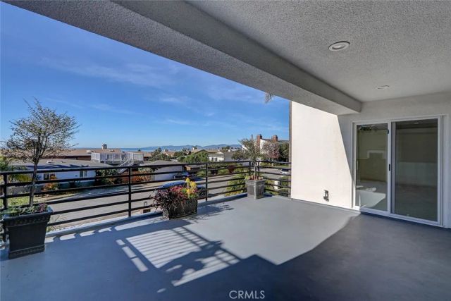 204 N Poinsettia, Manhattan Beach, CA 90266