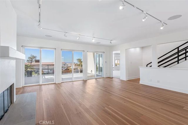 204 N Poinsettia, Manhattan Beach, CA 90266