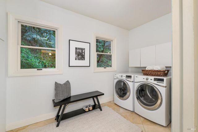 1065 Meadowsweet Dr, Corte Madera, CA 94925