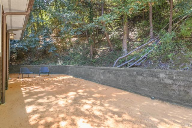 1065 Meadowsweet Dr, Corte Madera, CA 94925