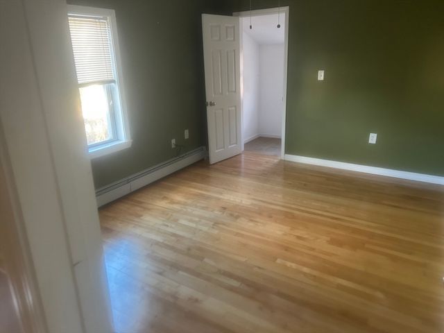 3 Julien Ave, Worcester, MA 01604