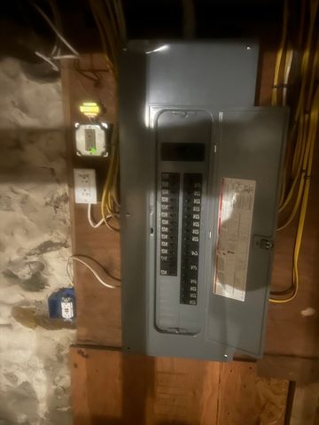 3 Julien Ave, Worcester, MA 01604