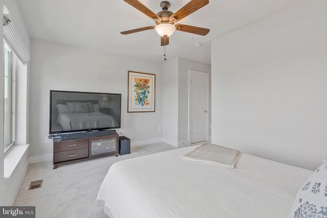 4810 GARDEN VIEW LN, Chantilly, VA 20151