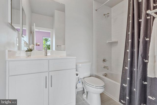 4810 GARDEN VIEW LN, Chantilly, VA 20151