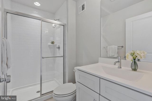 4810 GARDEN VIEW LN, Chantilly, VA 20151