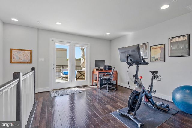 4810 GARDEN VIEW LN, Chantilly, VA 20151