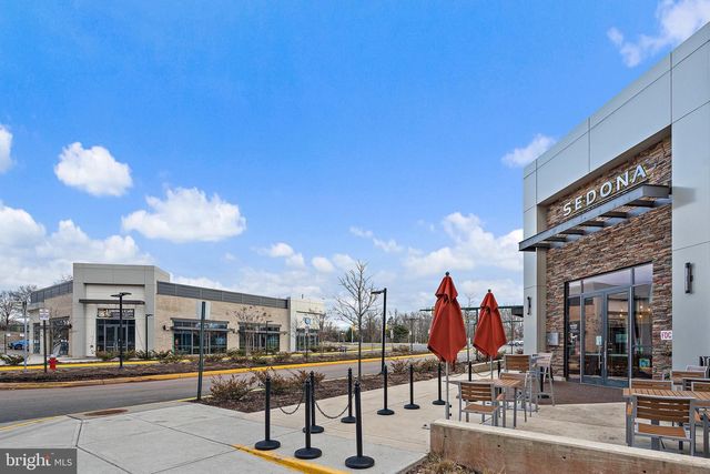 4810 GARDEN VIEW LN, Chantilly, VA 20151