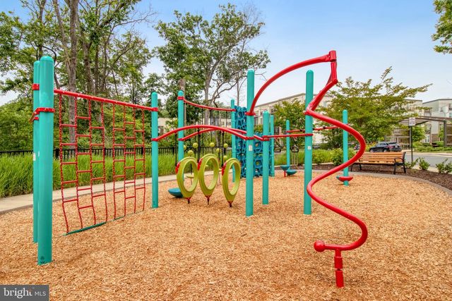 4810 GARDEN VIEW LN, Chantilly, VA 20151