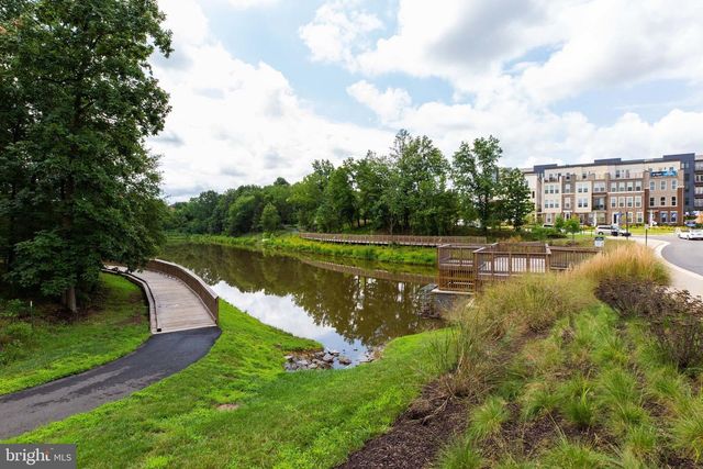 4810 GARDEN VIEW LN, Chantilly, VA 20151