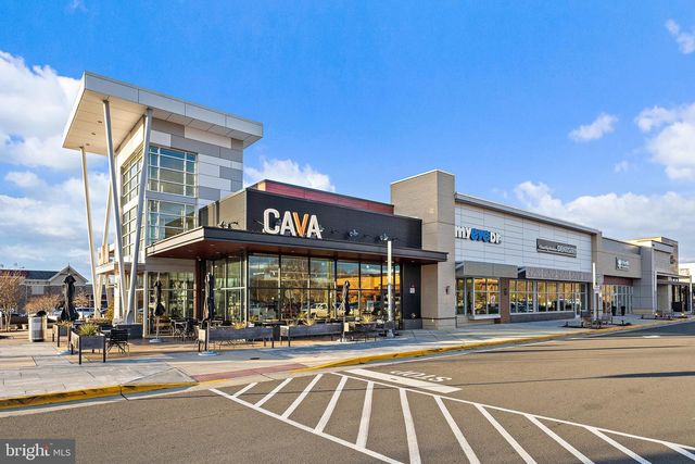 4810 GARDEN VIEW LN, Chantilly, VA 20151