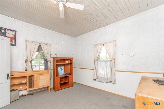 300 W Avenue J, Nolanville, TX 76559