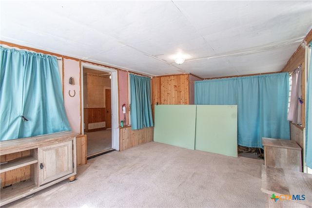 300 W Avenue J, Nolanville, TX 76559