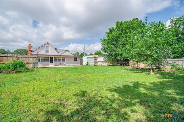 300 W Avenue J, Nolanville, TX 76559