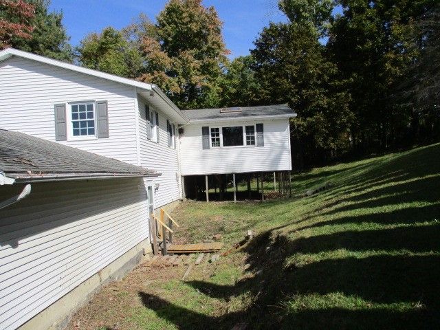 82 Stonecroft Drive, Veteran, NY 14845