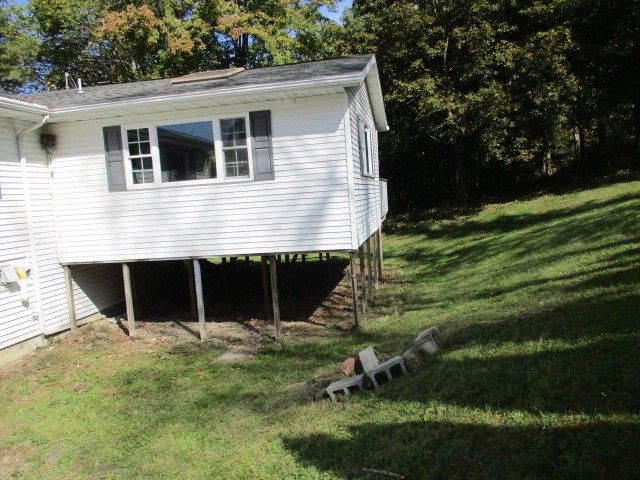 82 Stonecroft Drive, Veteran, NY 14845