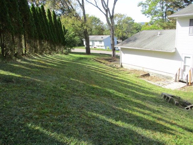 82 Stonecroft Drive, Veteran, NY 14845