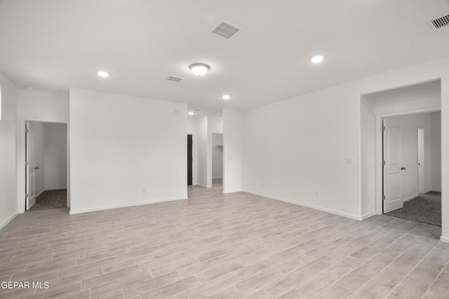 13841 Summer Wave Avenue, El Paso, TX 79928