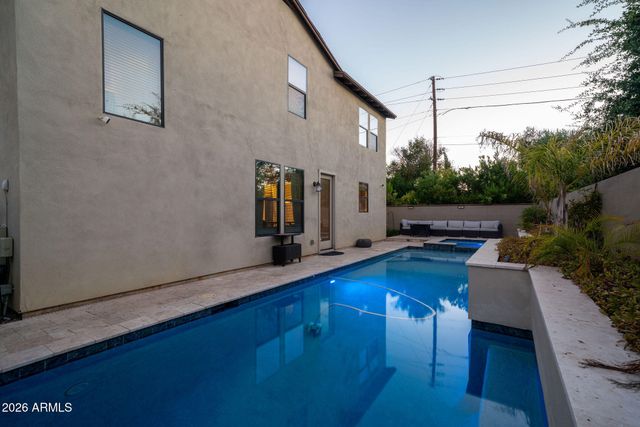 1910 E Missouri Avenue, Phoenix, AZ 85016