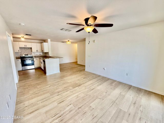 940 Village Trl # 8-2050, Port Orange, FL 32127