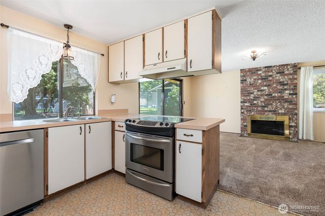 1205 156th Street Ct E, Tacoma, WA 98445