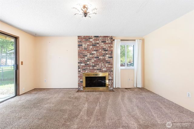 1205 156th Street Ct E, Tacoma, WA 98445