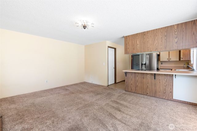 1205 156th Street Ct E, Tacoma, WA 98445