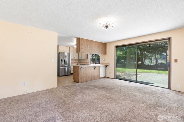 1205 156th Street Ct E, Tacoma, WA 98445