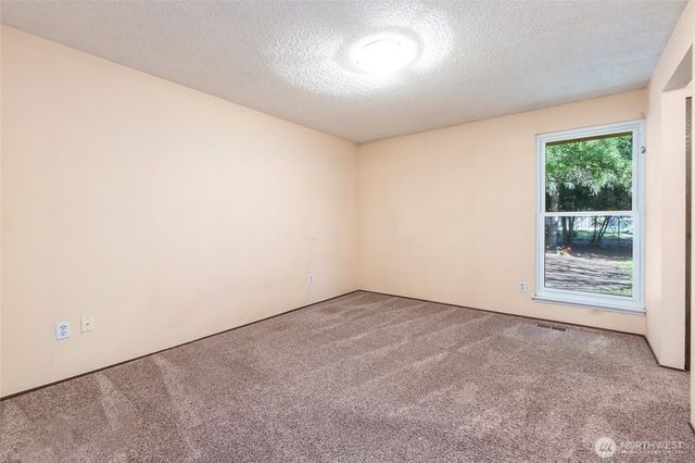 1205 156th Street Ct E, Tacoma, WA 98445
