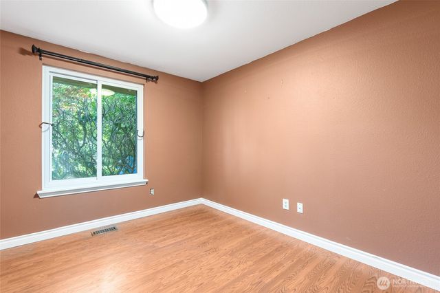 1205 156th Street Ct E, Tacoma, WA 98445
