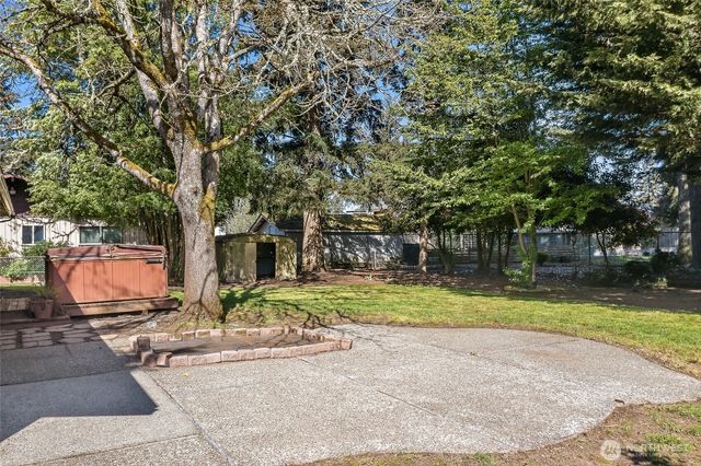 1205 156th Street Ct E, Tacoma, WA 98445
