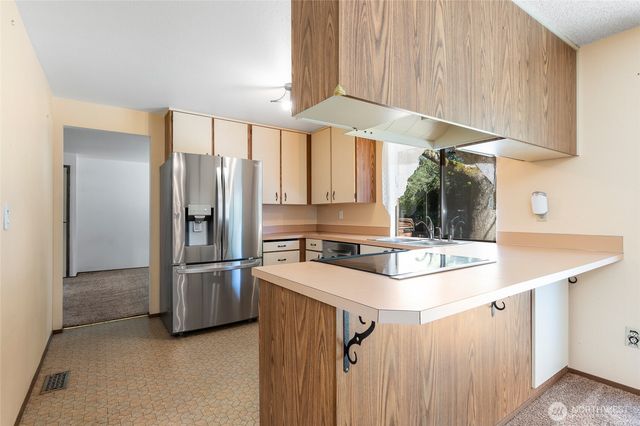1205 156th Street Ct E, Tacoma, WA 98445