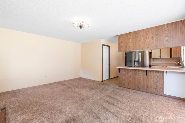 1205 156th Street Ct E, Tacoma, WA 98445