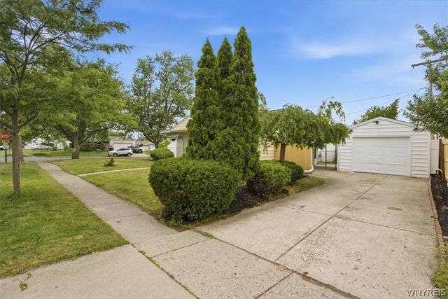 3 Winkler Drive, Tonawanda, NY 14150