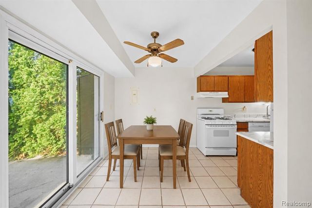 41257 S Woodbury Green Drive, Belleville, MI 48111