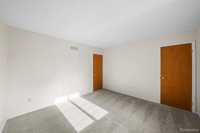 41257 S Woodbury Green Drive, Belleville, MI 48111