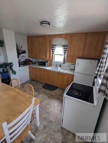 1095 Cassia, Idaho Falls, ID 83402