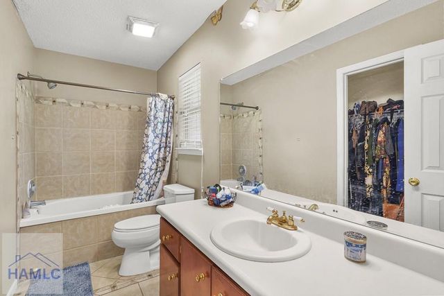 426 Deloach Drive, Hinesville, GA 31313