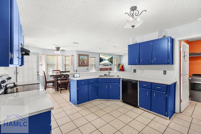 426 Deloach Drive, Hinesville, GA 31313