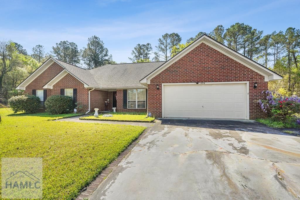426 Deloach Drive, Hinesville, GA 31313