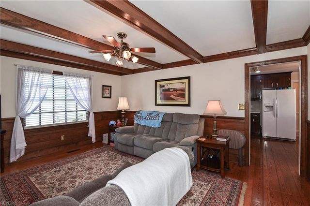 51 Hertzler RD, Newport News, VA 23602