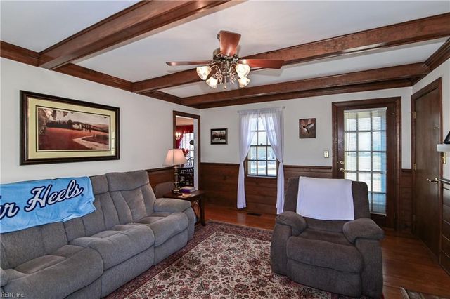 51 Hertzler RD, Newport News, VA 23602